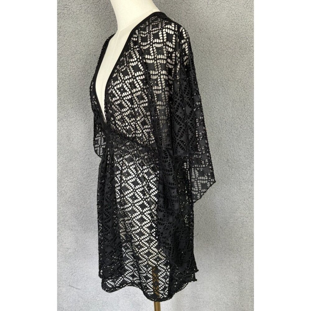 Miken Women's Juniors Crochet Cover-up Batwing Sleeves V-Neck Medium Black NWT's - Picture 3 of 8